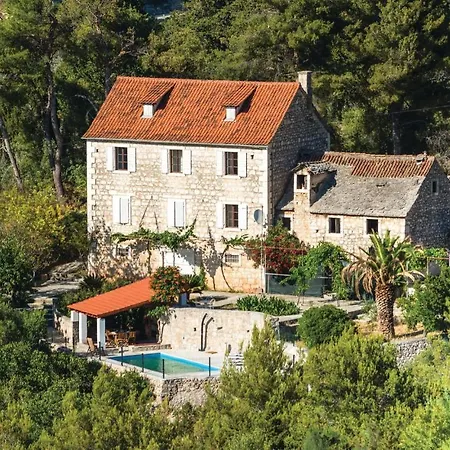 Cozy Home In Bobovisca With Outdoor Swimming Pool Lozisce Exterior photo